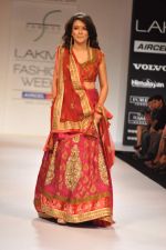Mini Mathur walk the ramp for payal Kapoor show at Lakme Fashion Week Day 3 on 5th Aug 2012 (6).JPG
